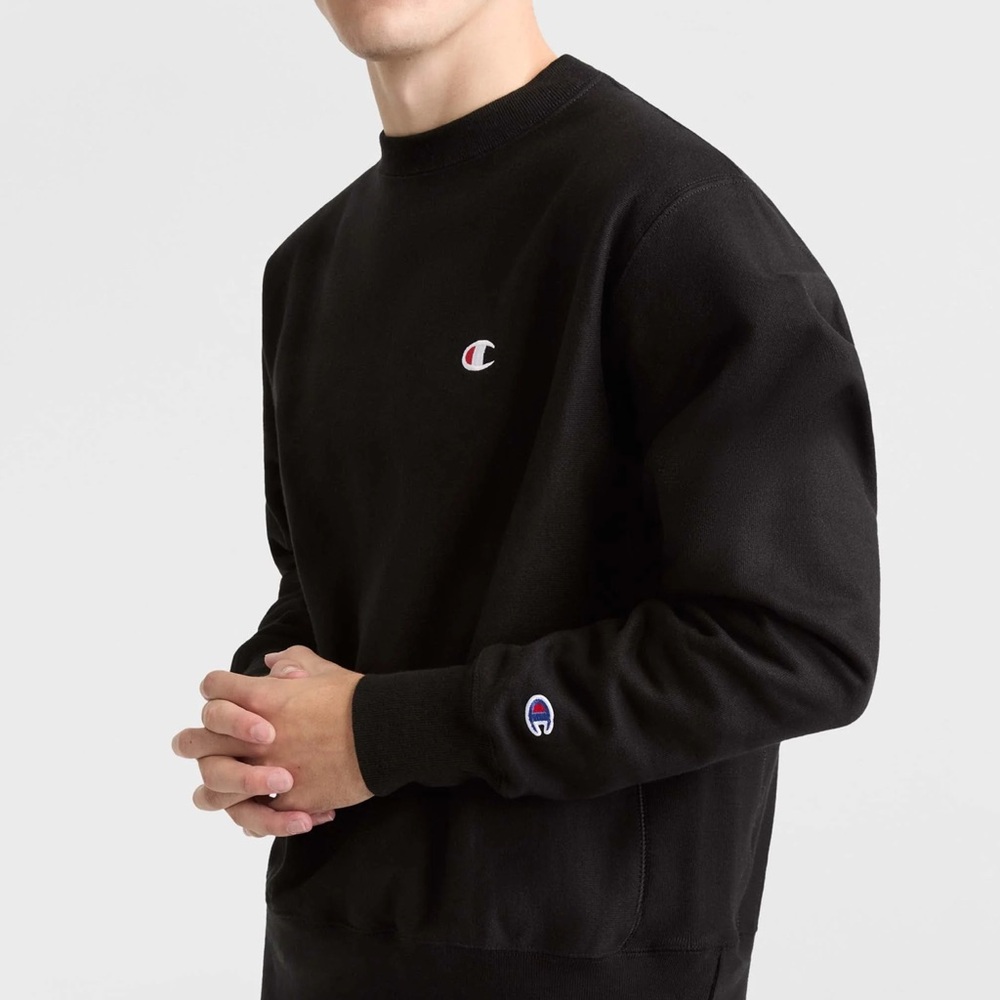 Champion Men's Classic Black Crewneck Sweater